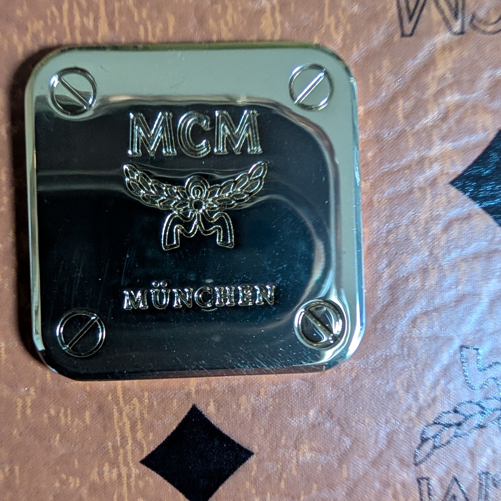 NWT Authentic MCM Bordeaux Rectangular Ladies Dar… - image 5